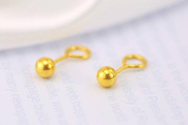 夢見金耳環(huán)是什么意思 女人夢到別人送自己金耳環(huán)有什么預(yù)兆