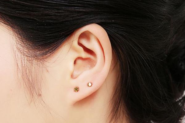 夢見金耳環(huán)是什么意思 女人夢到別人送自己金耳環(huán)有什么預(yù)兆