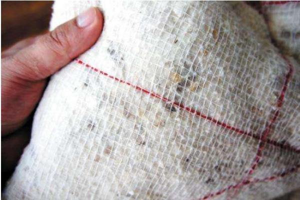 夢見褥子是什么意思 女人夢到褥子破了露棉花了有什么預兆