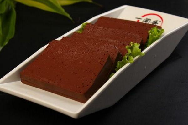 豬血的功效與作用及禁忌 豬血的營養價值