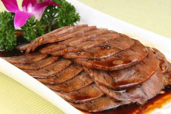 醬牛肉和鹵牛肉的區(qū)別是什么 吃牛肉的好處