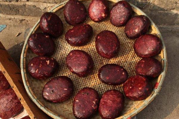 豬血丸子怎么做好吃又簡單 怎么制作豬血丸子