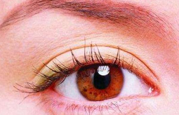 右眼跳是什么預兆 女子右眼跳好不好