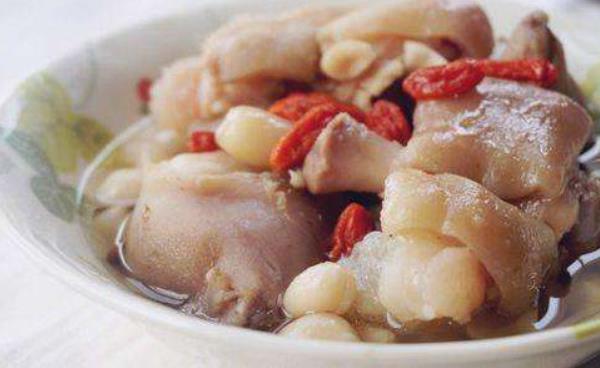 為什么燉豬腳一直不爛 豬腳燉湯有騷味怎么辦