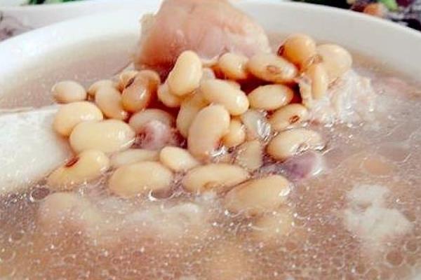 為什么燉豬腳一直不爛 豬腳燉湯有騷味怎么辦