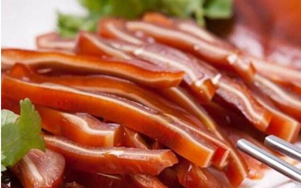 豬耳朵怎么做好吃又簡單 豬耳朵怎么鹵