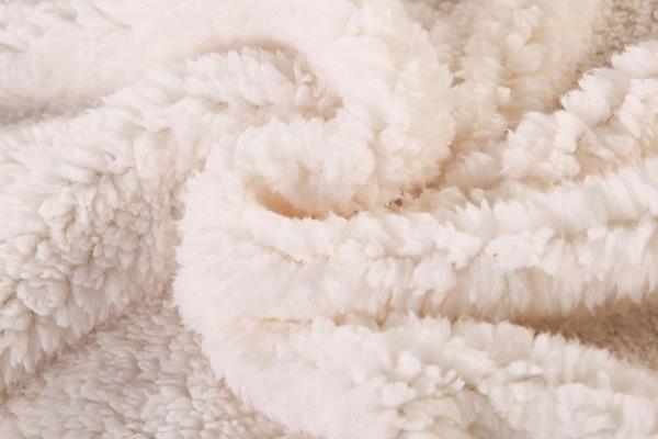 羊毛燒了什么味道 劣質羊毛被有什么危害