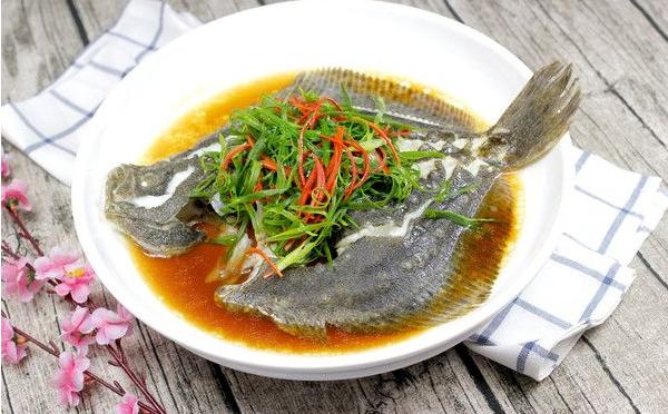 清蒸多寶魚怎么做好吃 多寶魚蒸多久