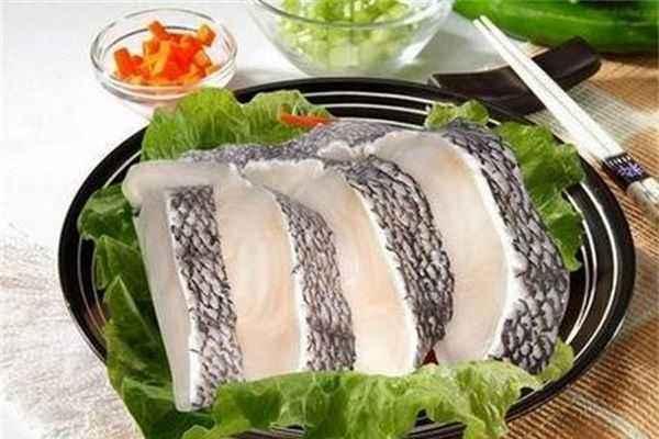 黑鱈魚和銀鱈魚哪個好 黑鱈魚和銀鱈魚的區別是什么