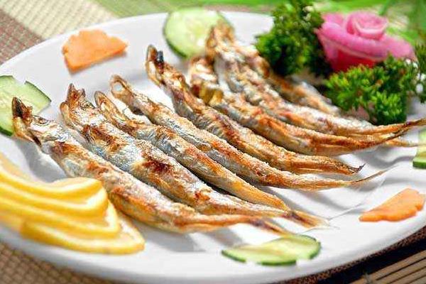 多春魚功效與作用 多春魚的營(yíng)養(yǎng)價(jià)值