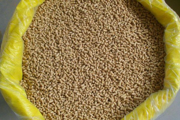 豬飼料怎么配制 自制豬飼料的最佳配方