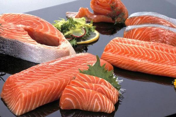 三文魚壽司怎么吃 三文魚生魚片怎么吃