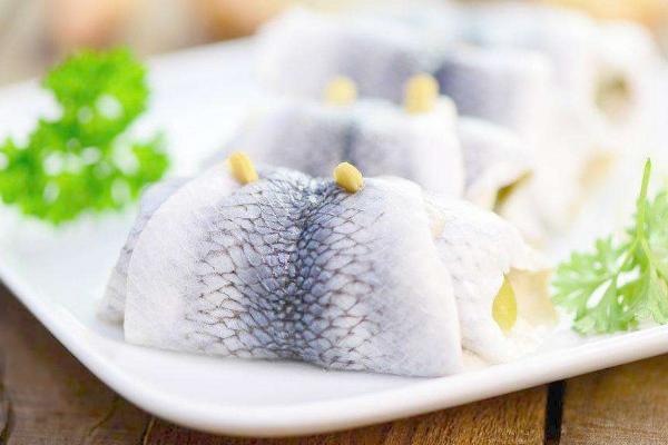 鱈魚有刺嗎 鱈魚為什么沒有頭