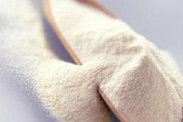 山羊奶和牛奶哪個好 綿羊奶粉好還是山羊奶粉好