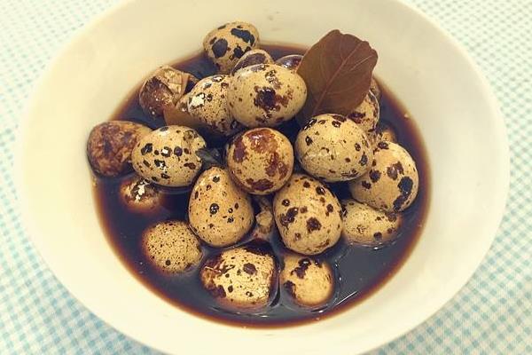 五香鵪鶉蛋怎么做好吃又簡單 五香鵪鶉蛋的做法大全