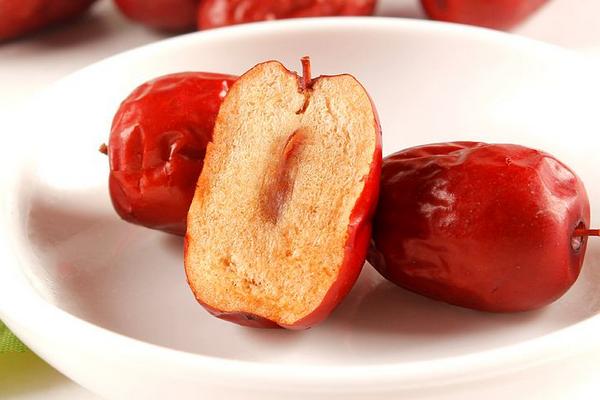 新疆若羌灰棗市場價格多少錢一斤 如何辨別若羌灰棗的真假