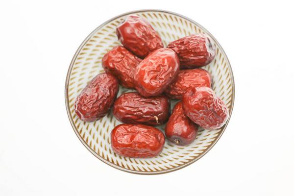 灰棗能直接吃嗎 新疆灰棗的特點與功效