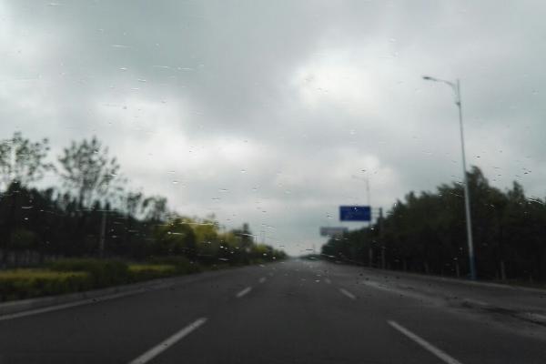 夢見陰天是什么意思 女人夢到陰天要下雨有什么預兆