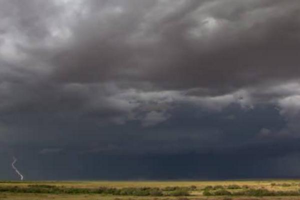 夢見陰天是什么意思 女人夢到陰天要下雨有什么預兆