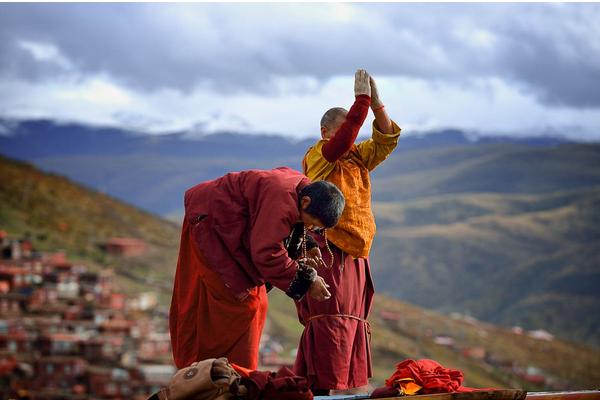 夢見和尚是什么意思 女人夢到和尚和自己說話有什么預兆