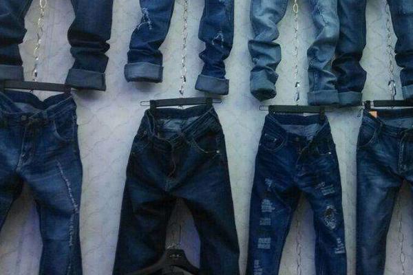 夢見褲子破了個洞是什么意思 女人夢到穿新褲子有什么預兆