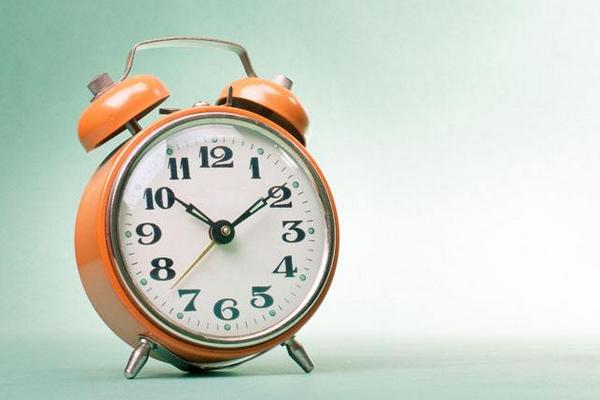 夢見鬧鐘是什么意思 夢到買鬧鐘有什么預兆