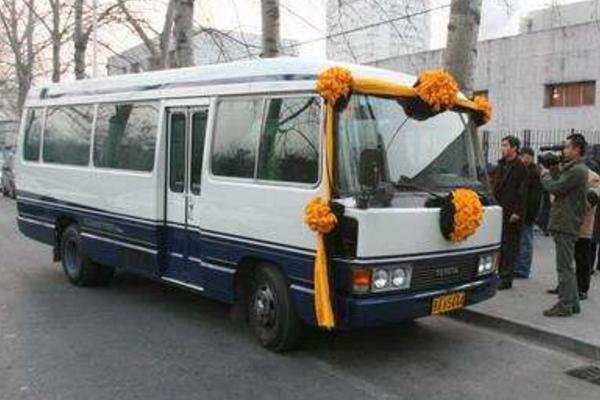 夢見靈車是什么意思 夢到靈車從給自己身邊開過有什么預(yù)兆