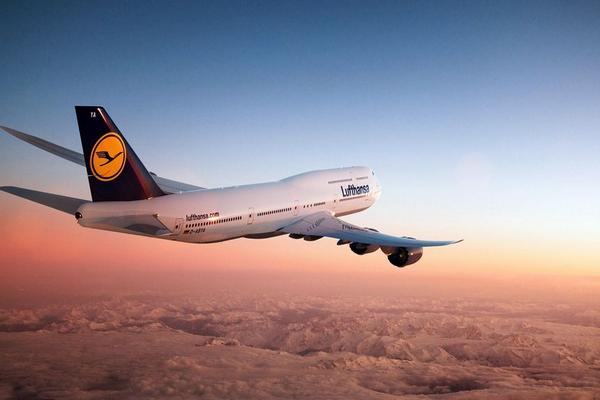 夢見飛機迫降著陸是什么意思 夢到飛機在緊急迫降有什么預(yù)兆