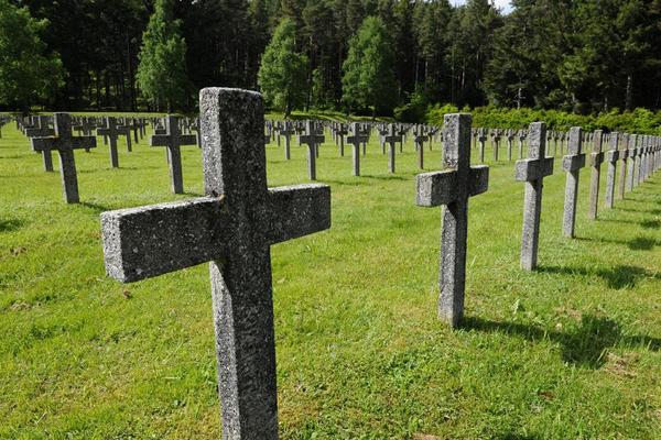 夢見墳墓是什么意思 女人夢到墳有什么預兆