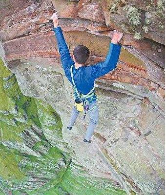 夢(mèng)見(jiàn)懸崖是什么意思 夢(mèng)到掉下懸崖又爬上來(lái)有什么預(yù)兆