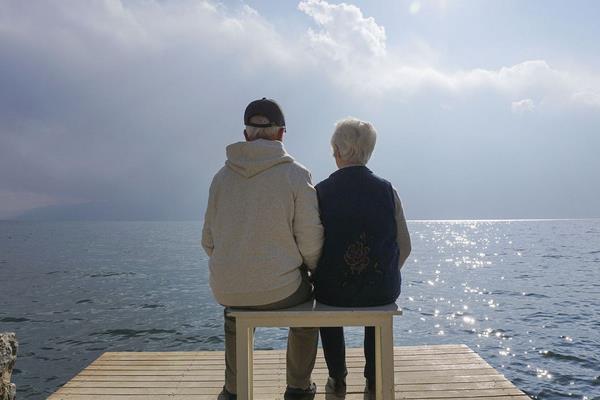 夢見父母是什么意思 夢到過世的父母在一起有什么預兆