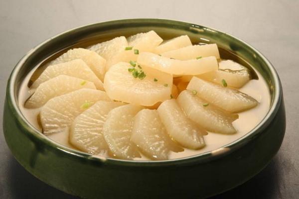 夢見蘿卜是什么意思 女人夢到紅蘿卜有什么預(yù)兆