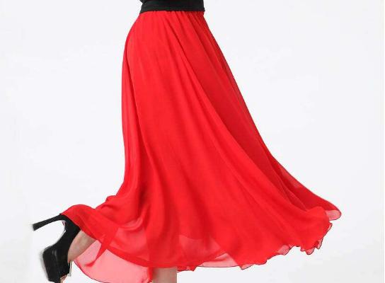 夢(mèng)見(jiàn)裙子是什么意思 夢(mèng)到別人送裙子給自己有什么預(yù)兆