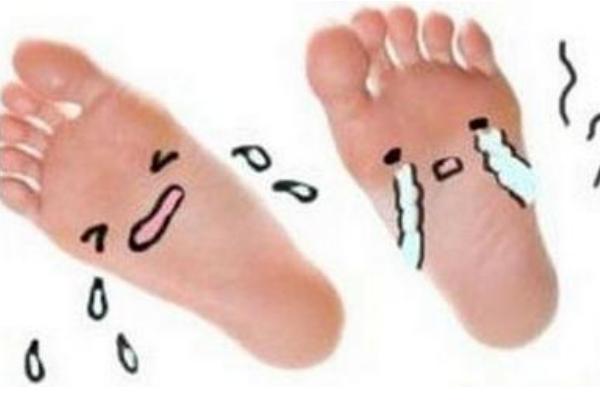 夢見腳上長水泡是什么意思 夢到腳上長瘡有什么預兆