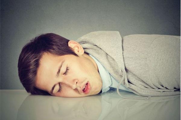 夢見肋骨斷了是什么意思 男生夢到自己肋骨斷了一根有什么預兆