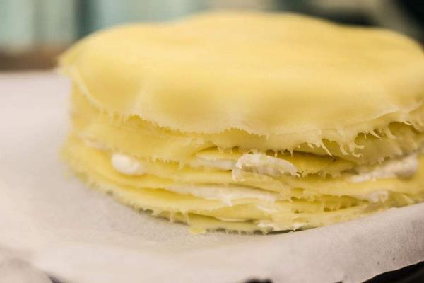 榴蓮千層蛋糕的做法 榴蓮千層蛋糕多少錢一個