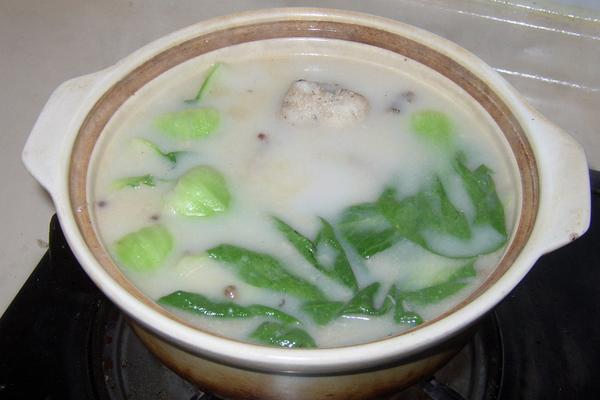 鰻魚湯的功效與作用及禁忌 鰻魚湯的做法大全