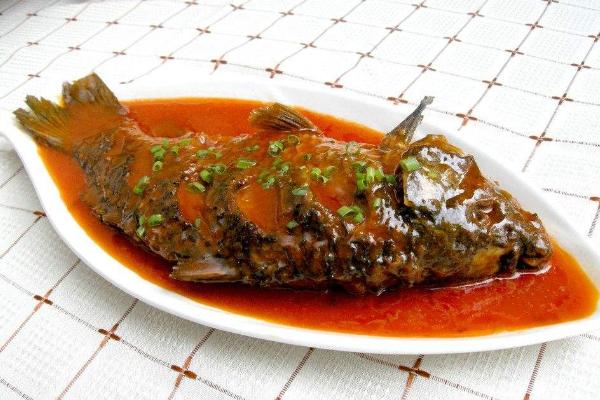 草魚是淡水魚還是海魚 草魚是不是發(fā)物