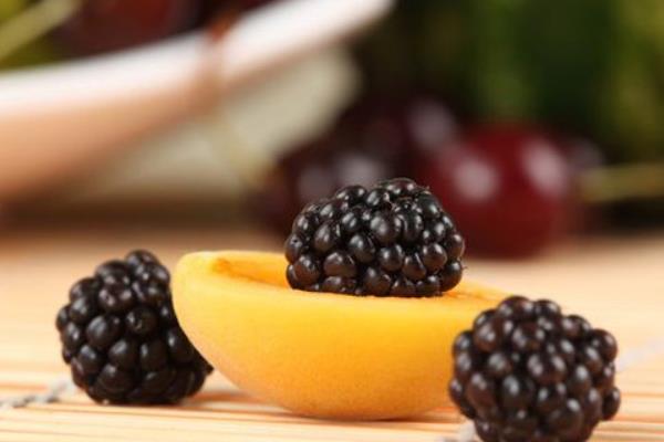 桑葚功效與作用及禁忌 桑葚的營養價值