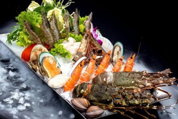 青龍蝦和紅龍蝦的區別是什么 青龍蝦好還是紅龍蝦好(哪個貴)