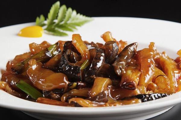 野生海參市場價格多少錢一斤 女人吃海參好嗎 吃海參補什么