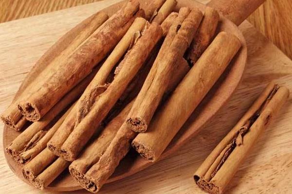 肉桂和桂枝的區別是什么 肉桂和桂皮是一種嗎