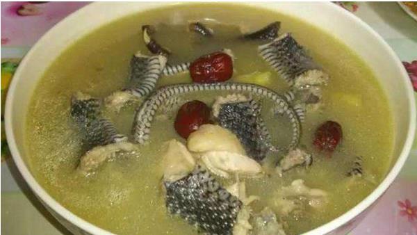 赤練蛇市場價格多少錢一條 赤練蛇有毒嗎