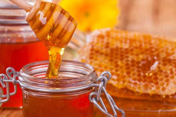 蜂蜜功效與作用及禁忌 蜂蜜吃多了會怎么樣