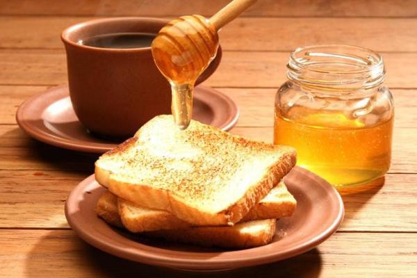 蜂蜜功效與作用及禁忌 蜂蜜吃多了會怎么樣