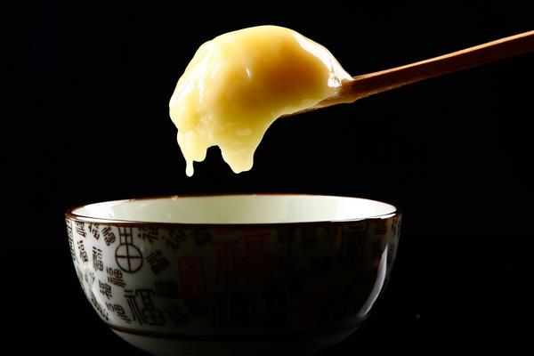 蜂王漿是什么味道 蜂王漿為什么是酸的