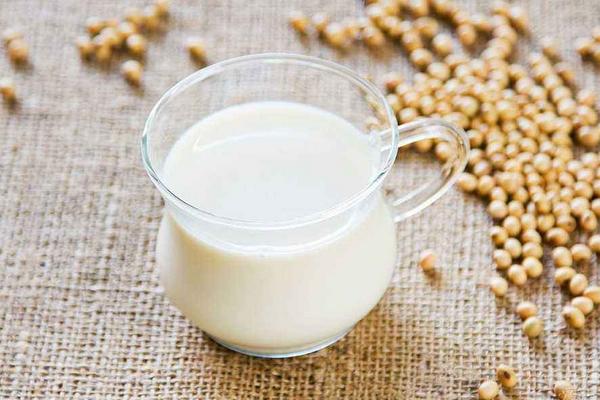 真蜂蜜和假蜂蜜的區別是什么 怎樣鑒別蜂蜜的真假