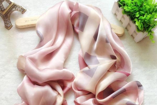 桑蠶絲用什么洗最好 桑蠶絲會縮水嗎