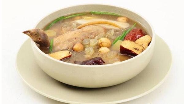 鵪鶉怎么做好吃又簡單 鵪鶉不能和什么一起吃