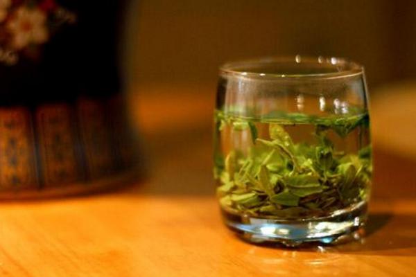 龍井茶市場價格多少錢一斤 西湖龍井是綠茶嗎